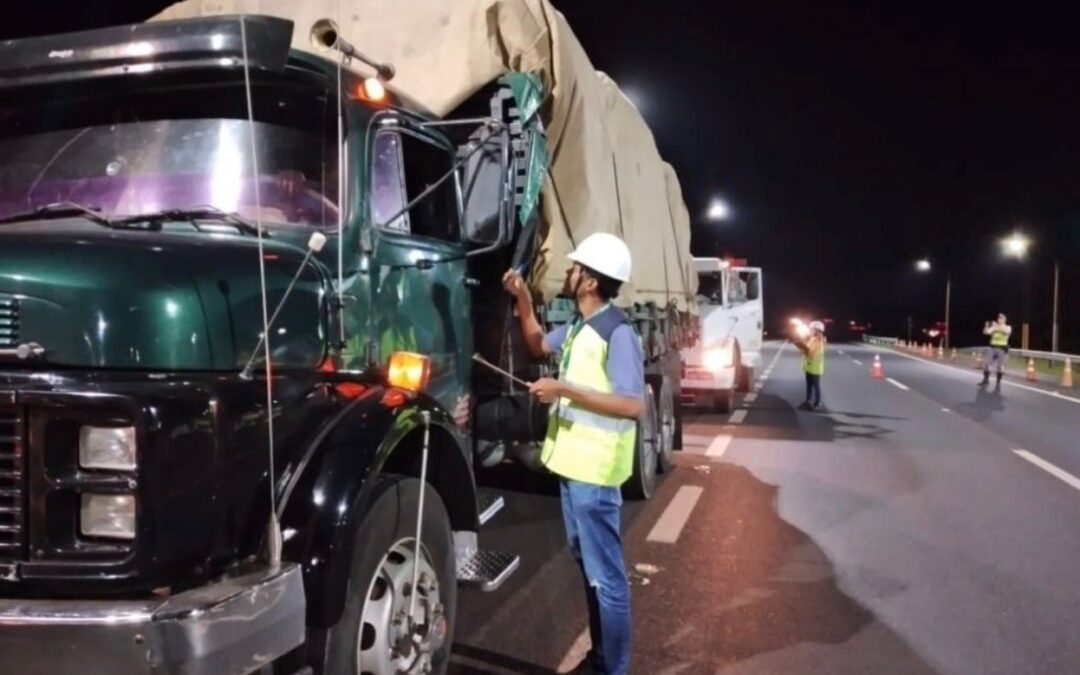 Veículos pesados têm restrição de tráfego nas BRs, em datas especiais deste ano