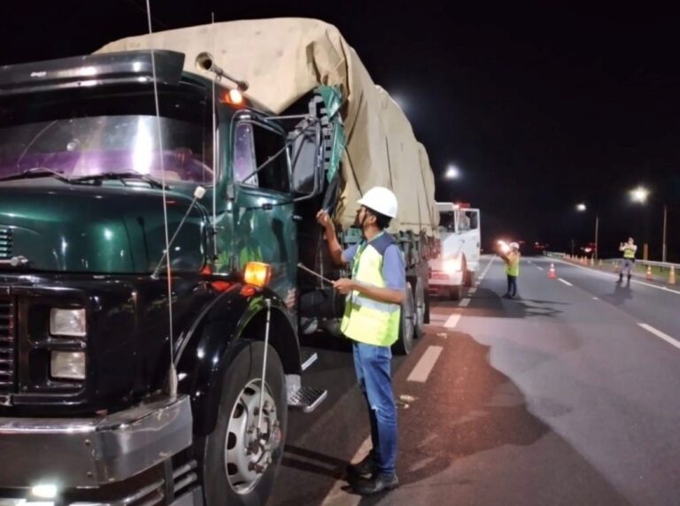 Veículos pesados têm restrição de tráfego nas BRs, em datas especiais deste ano