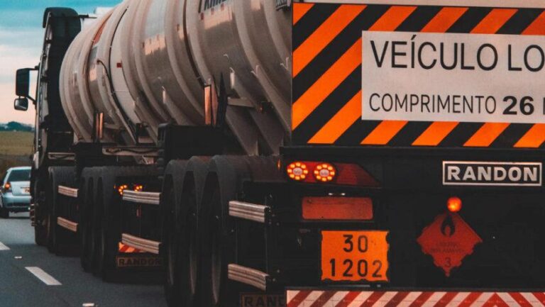 Escala 6×1 pode agravar falta de motoristas de produtos perigosos, diz ABTLP