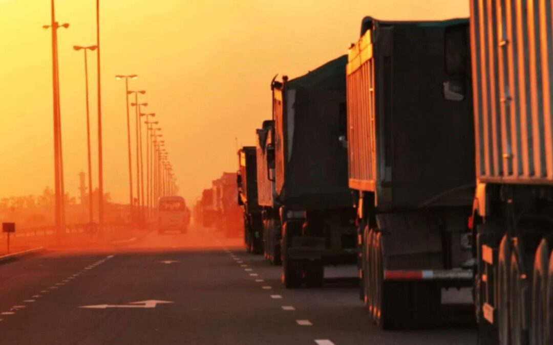 Reforma tributária muda custos do transporte de cargas, avalia SETCEPAR