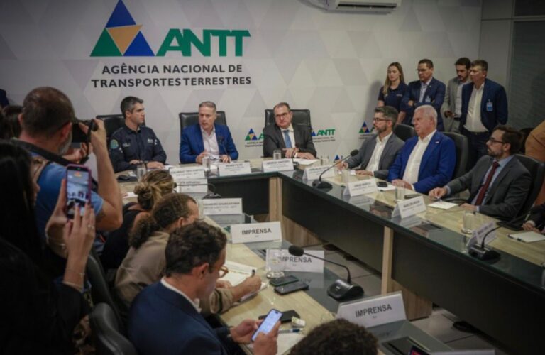 Ministério dos Transportes e ANTT apertam fiscalização e fecham brechas no frete mínimo para caminhoneiros