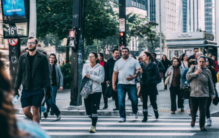Comissão debate fim da escala 6×1 e redução da jornada de trabalho com confederações setoriais