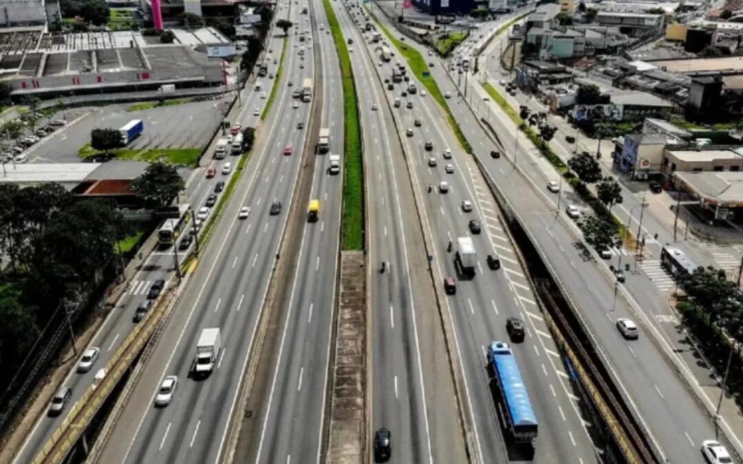 Tráfego nas rodovias do Rio sobe 8,4% em março, mas ano ainda tem queda