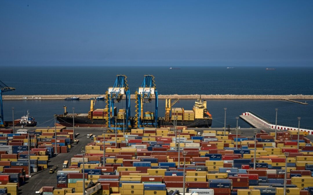 Movimentação cresce 11% e garante melhor abril da história nos portos paranaenses