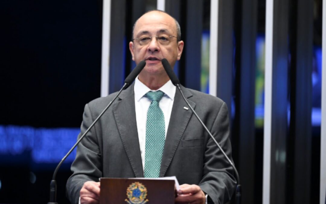 CNT defende negociação coletiva e transição gradual em debate sobre redução da jornada no Senado