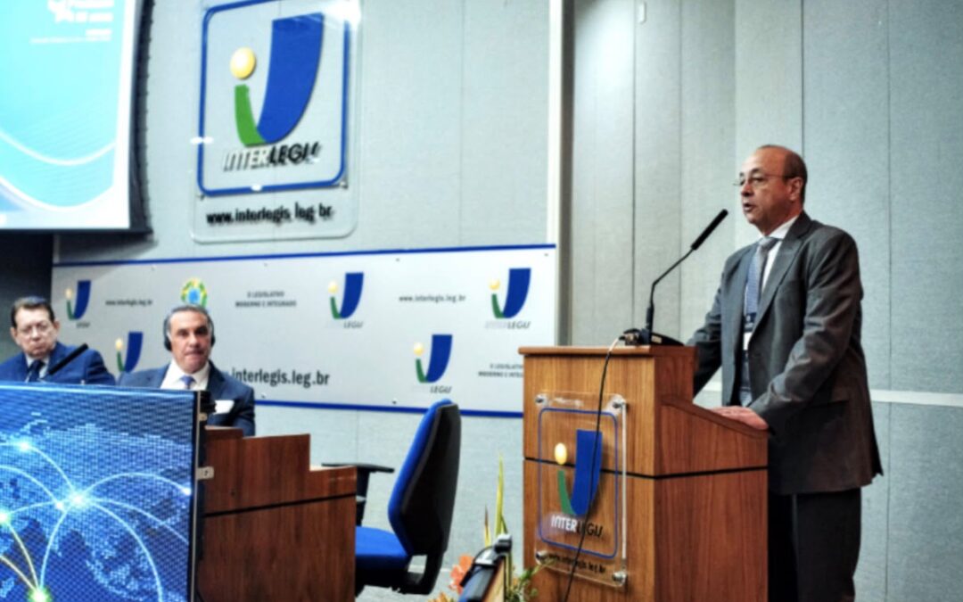 Em debate sobre modernização aduaneira, Vander Costa destaca integração e eficiência logística