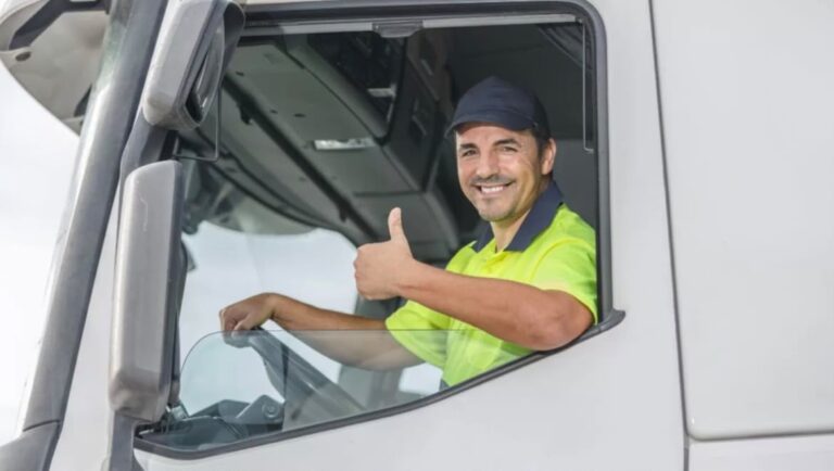 SETCEPAR forma novos motoristas carreteiros para enfrentar escassez no TRC