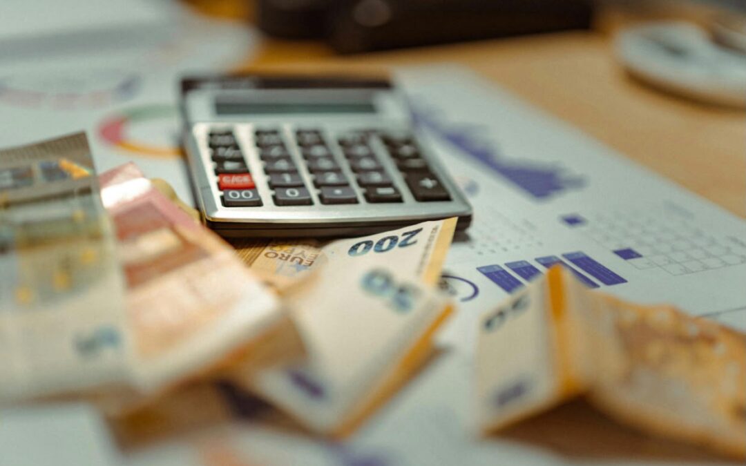 Copom reduz a taxa básica de juros da economia, a Selic, de 14% para 13,75% ao ano
