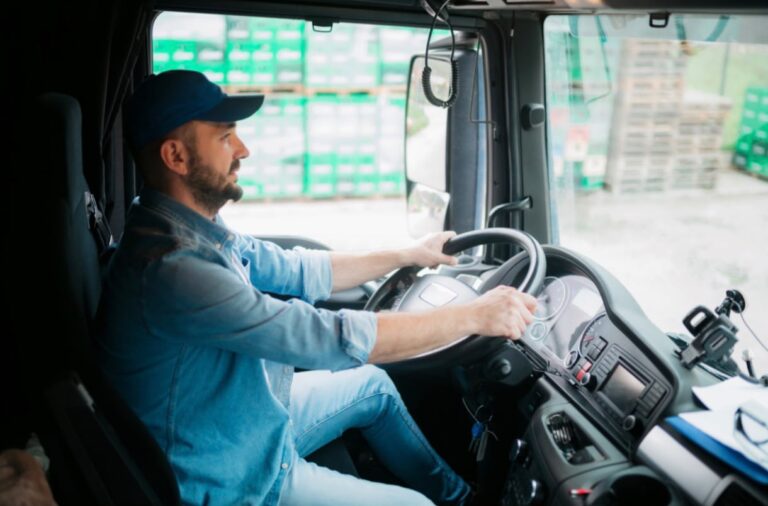 Estudo mapeia 98,8 mil profissionais do transporte de produtos perigosos e aponta desafios de formação e renovação do setor