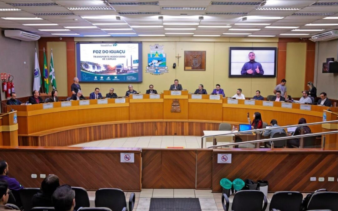 Foz do Iguaçu debate reconhecimento como Capital Nacional do Transporte Internacional Rodoviário de Cargas