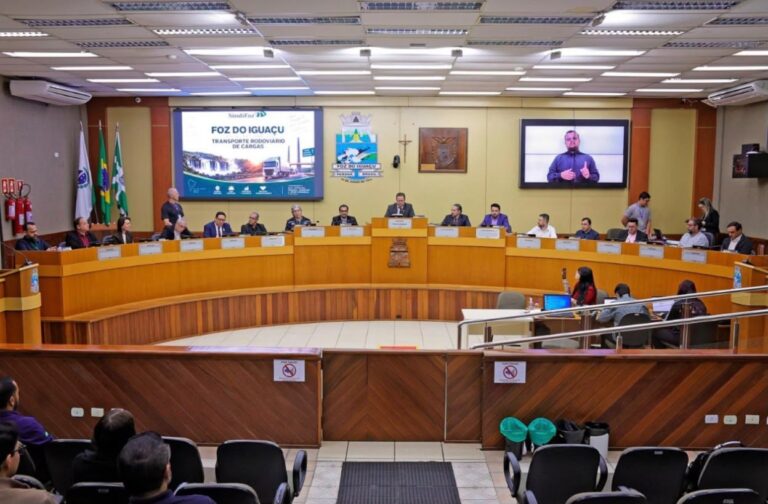 Foz do Iguaçu debate reconhecimento como Capital Nacional do Transporte Internacional Rodoviário de Cargas