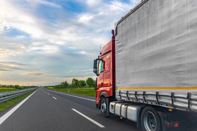 Com 65% das cargas nas rodovias, logística vira gargalo para o avanço do agro brasileiro