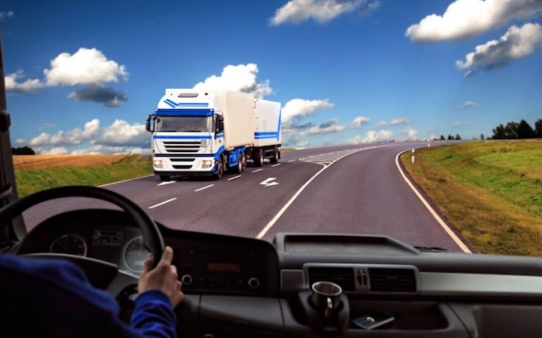 Setcemg apresenta transporte de cargas às crianças em cartilha