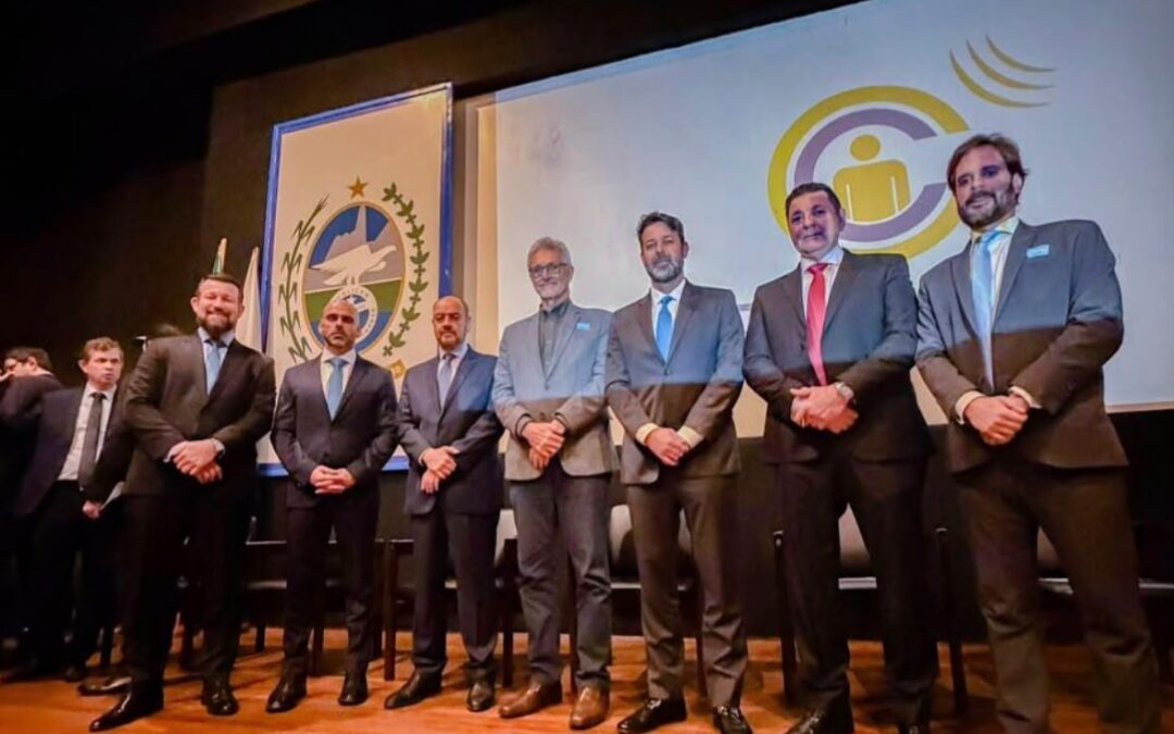 FETRANSCARGA e SINDICARGA participam da posse do tributarista Claudio Carneiro no Conselho de Contribuintes do Rio de Janeiro