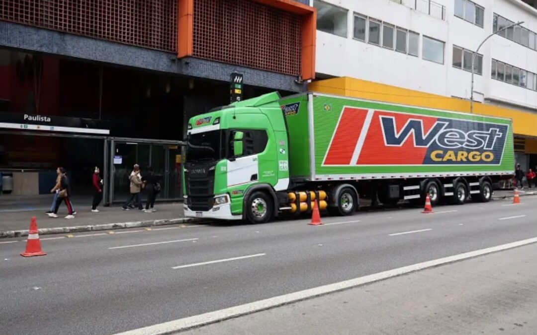 Transporte rodoviário apoia maior operação contra celulares ilegais em São Paulo