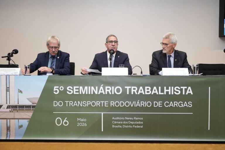 5º Seminário Trabalhista do TRC debate Inteligência Artificial, provas digitais e redução da jornada de trabalho em Brasília