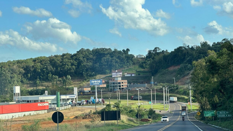 Ministério dos Transportes adia para 2027 leilões das concessões de rodovias federais em SC