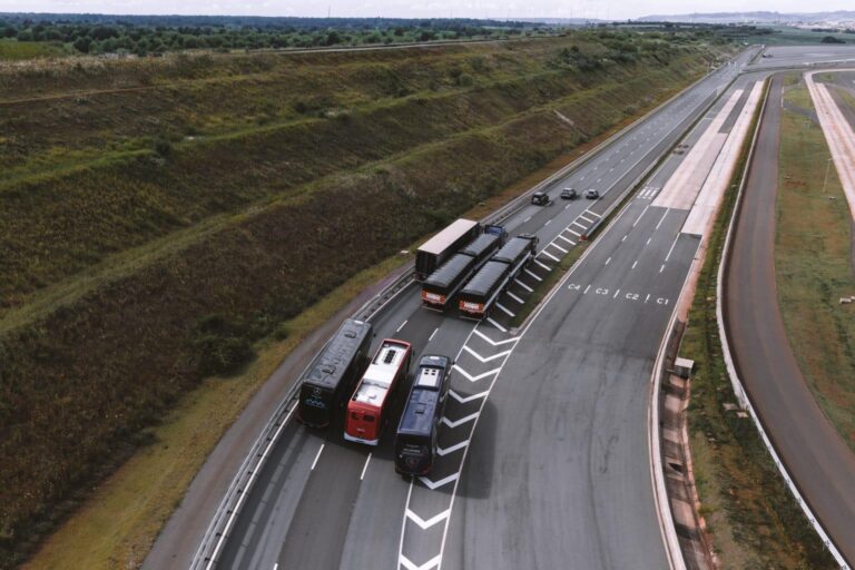 Mercedes-Benz e Bosch investem R$ 130 milhões em megacentro de testes no interior de SP