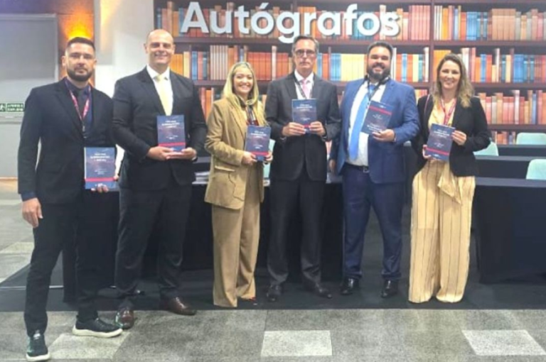 Lançamento de livro reforça debate trabalhista na infraestrutura e logística