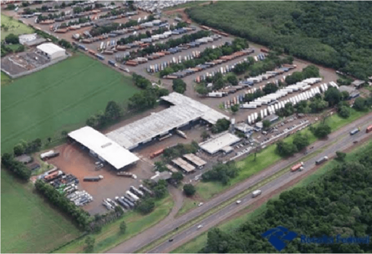 Comércio entre Brasil e Paraguai demanda mais de 80 mil caminhões em Foz do Iguaçu