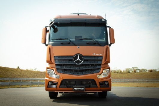 Mercedes-Benz anuncia lançamento de Novo Actros no mercado brasileiro