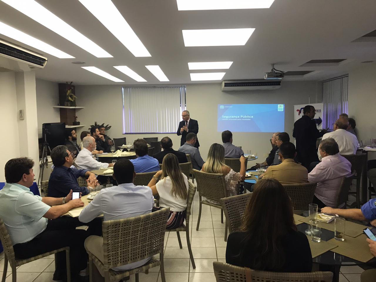 Secretário de Estado de Segurança Pública da palestra no Transcares