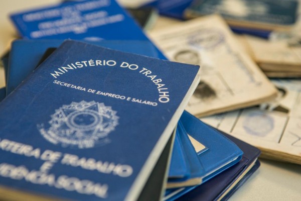 Conheça as regras para conceder férias individuais ou coletivas