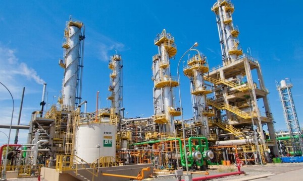 Infraestrutura limita plano de concorrência entre refinarias