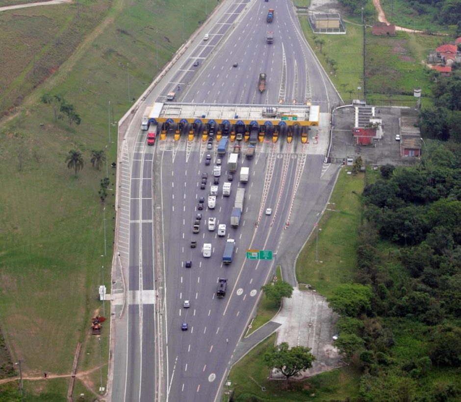 Governo propõe mais pedágios na Dutra e quatro na Rio-Santos