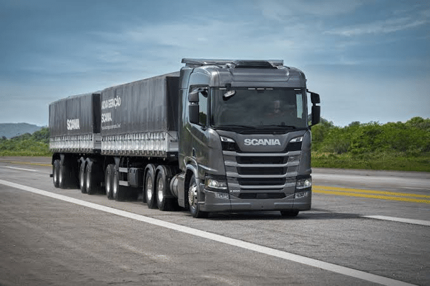 Scania: safra recorde e exportações de carne impulsionam venda de caminhões