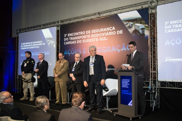 Panorama do Roubo de Cargas é apresentado por autoridades no 3º Encontro de Segurança do TRC, em Florianópolis