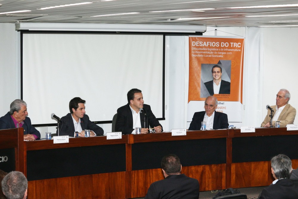 Deputado Lucas Gonzalez protocola projeto de lei que contempla mudanças no exame toxicológico