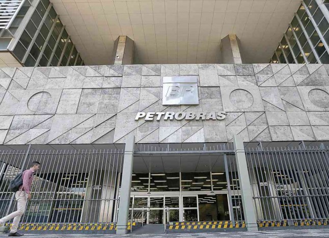 Petrobras completa 1 mês sem reajustar diesel, maior período de estabilidade em 1 ano