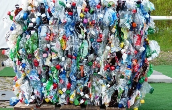 Projeto prevê redução na carga tributária para empresas que transformam materiais reciclados em novos produtos