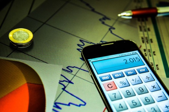 Confiança do comércio recua 1,5 ponto em setembro, diz FGV