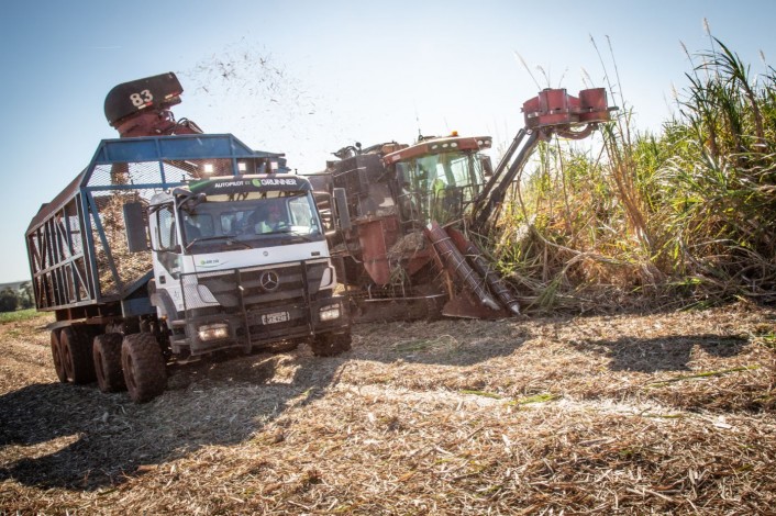 Mercedes-Benz mostra caminhão com direção autônoma na Fenasucro 2019