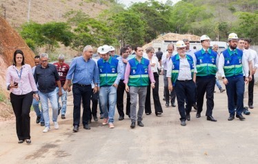 Acordo entre Estado do RJ e DER vai garantir melhorias para estradas no Noroeste